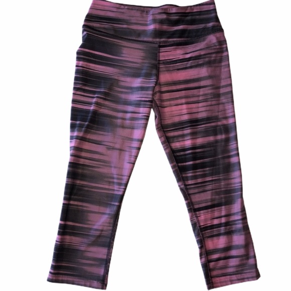 Nike Pants - Nike dri-fit cropped leggings /spandex